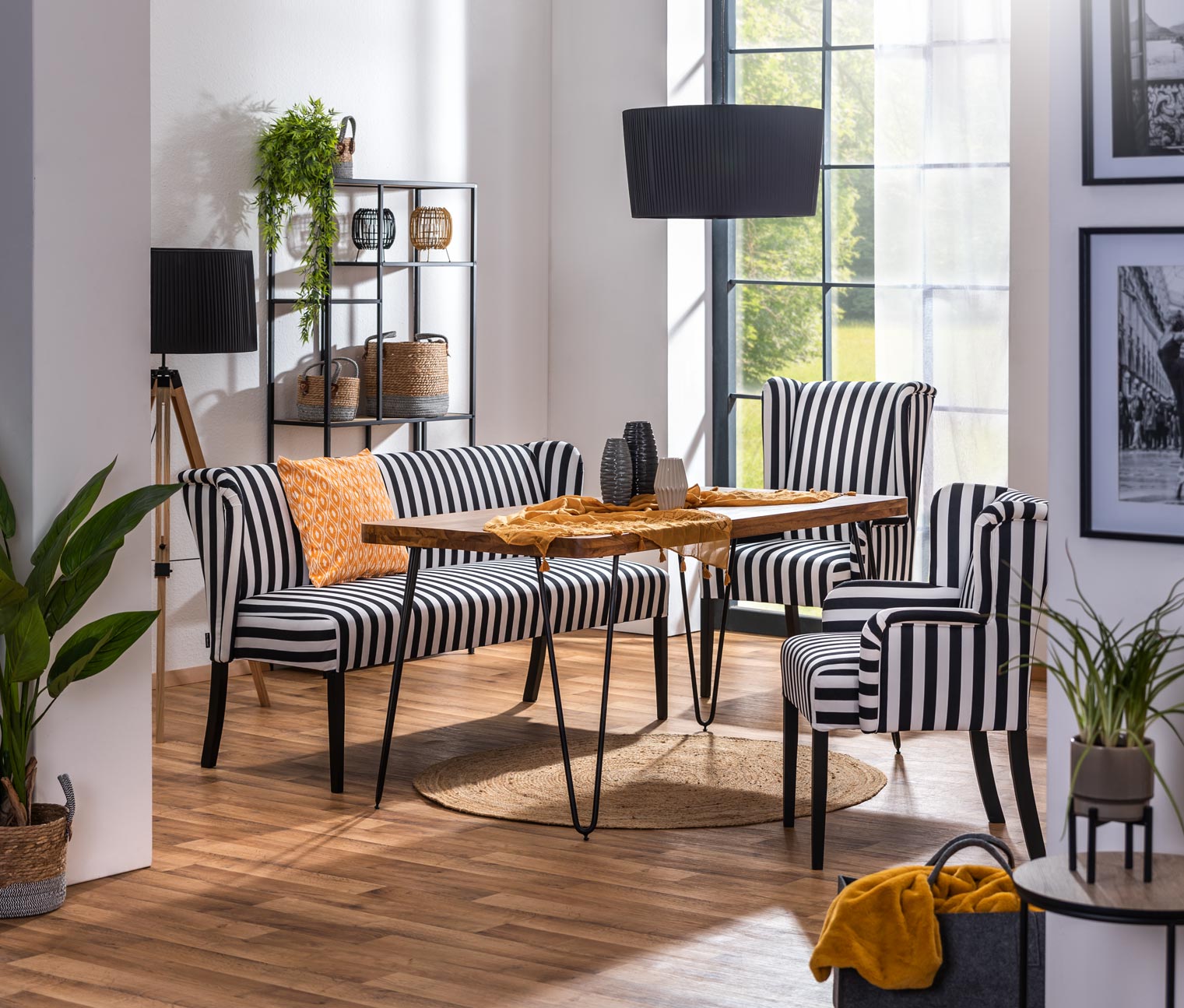 Thumbnail - Tchibo - Polsterbank »Hendrick« - 164x64x88cm - schwarz - Polyester / Buchenholz