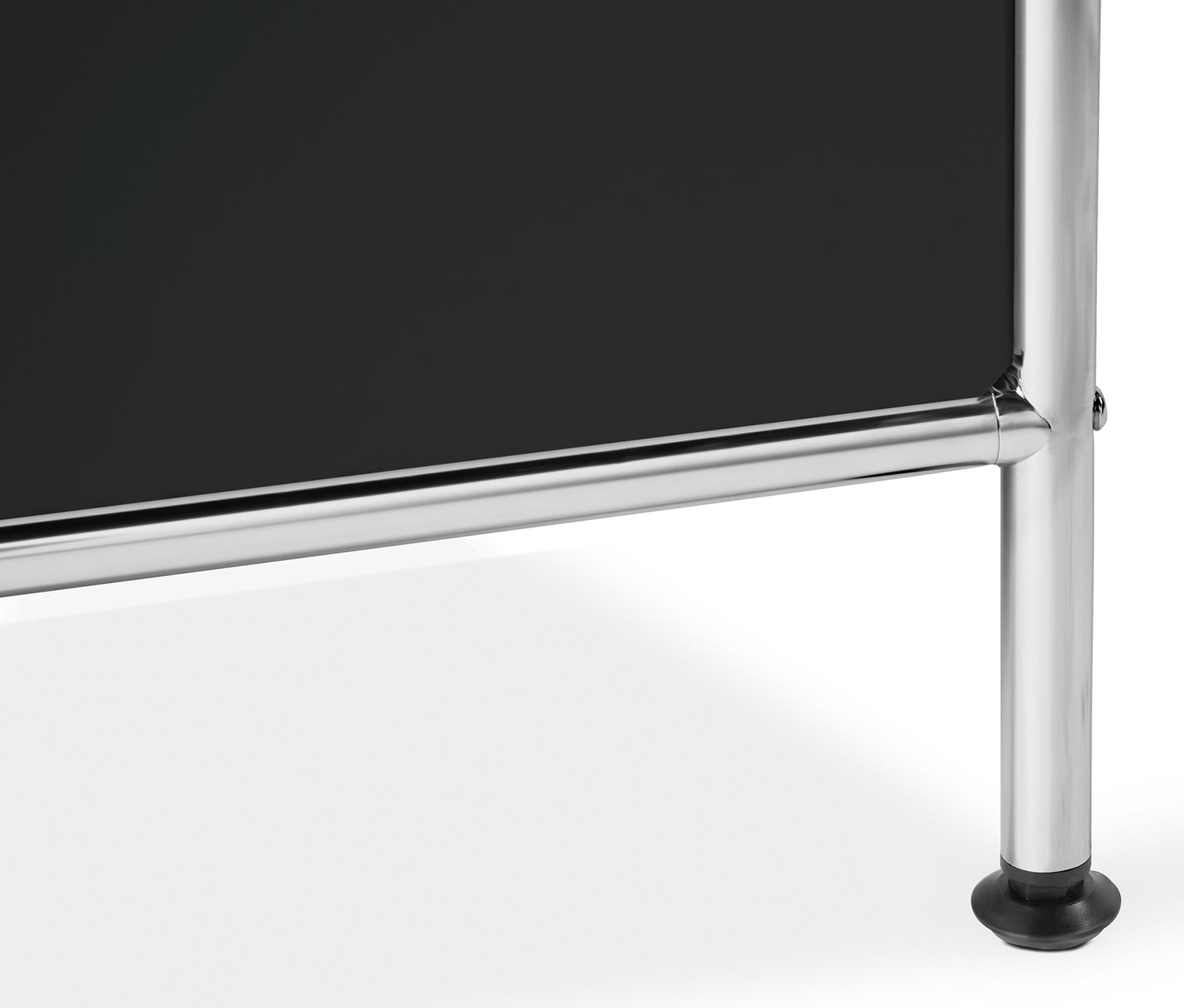 Thumbnail - Tchibo - Sideboard Metall »Cn3« groß mit 6 Klappenfächern - 190x40x89,5cm - schwarz - Stahl / Aluminium / Kunststoff