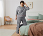 Pyjama mit feinen Streifen