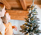 Evergreen LED-Weihnachtsbaum mit Jutetopf, ca. 90 cm