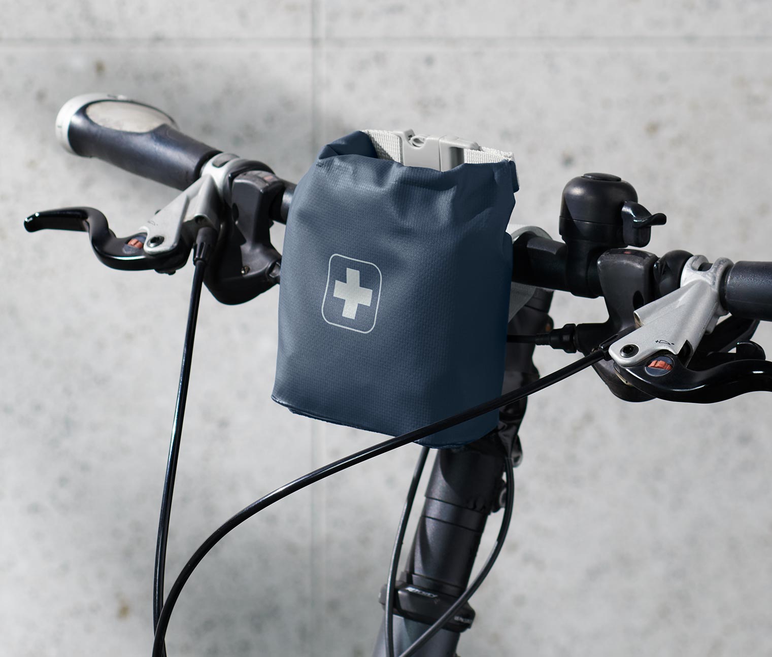 Erste-Hilfe-Fahrradtasche online bestellen bei Tchibo 662670