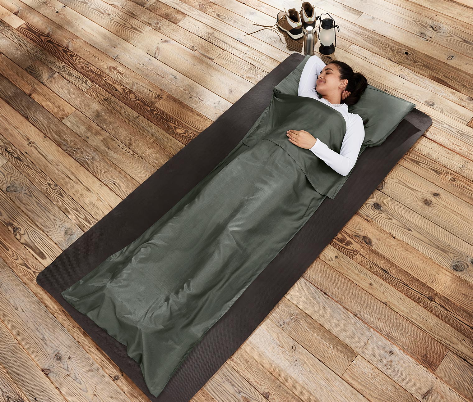 Tchibo - Seiden-Schlafsack-Inlay - khaki