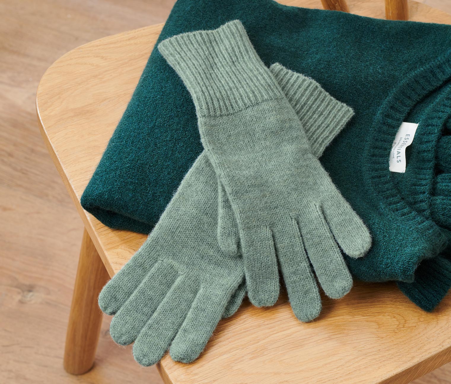 Tchibo - Strickhandschuhe mit Wolle - grün