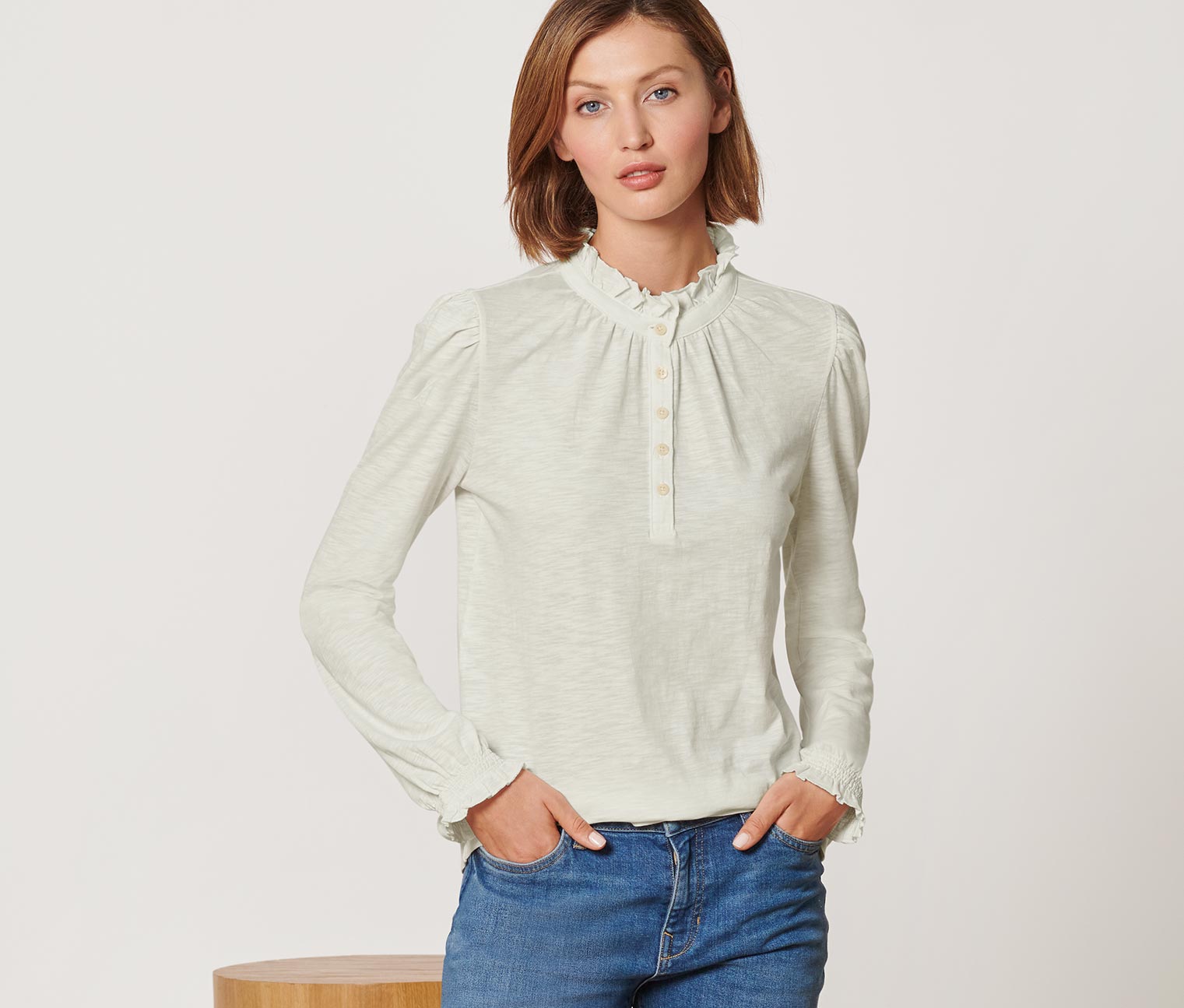 Tchibo - Langarmshirt mit Rüschen - Damen - Gr. L - weiß