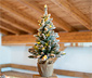 Evergreen LED-Weihnachtsbaum mit Jutetopf, ca. 90 cm