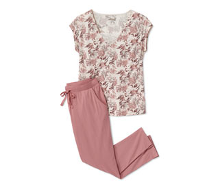 Pyjama mit Spitze