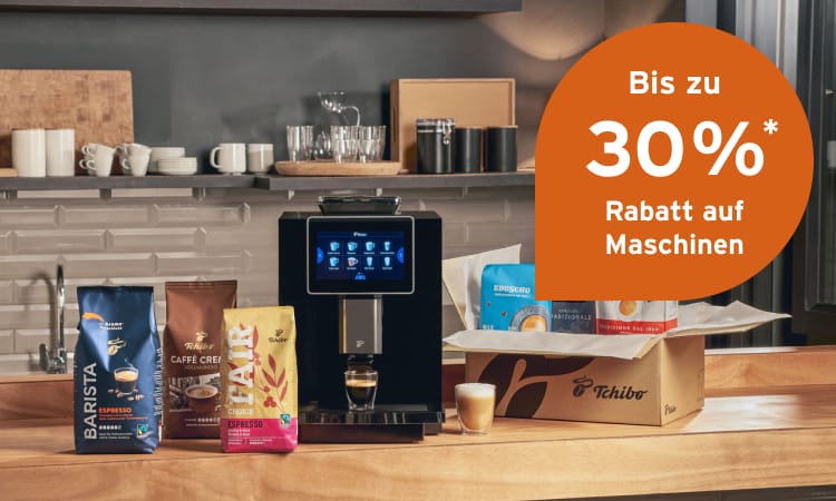 Kaffeevollautomat und Kaffee auf einem Küchentresen