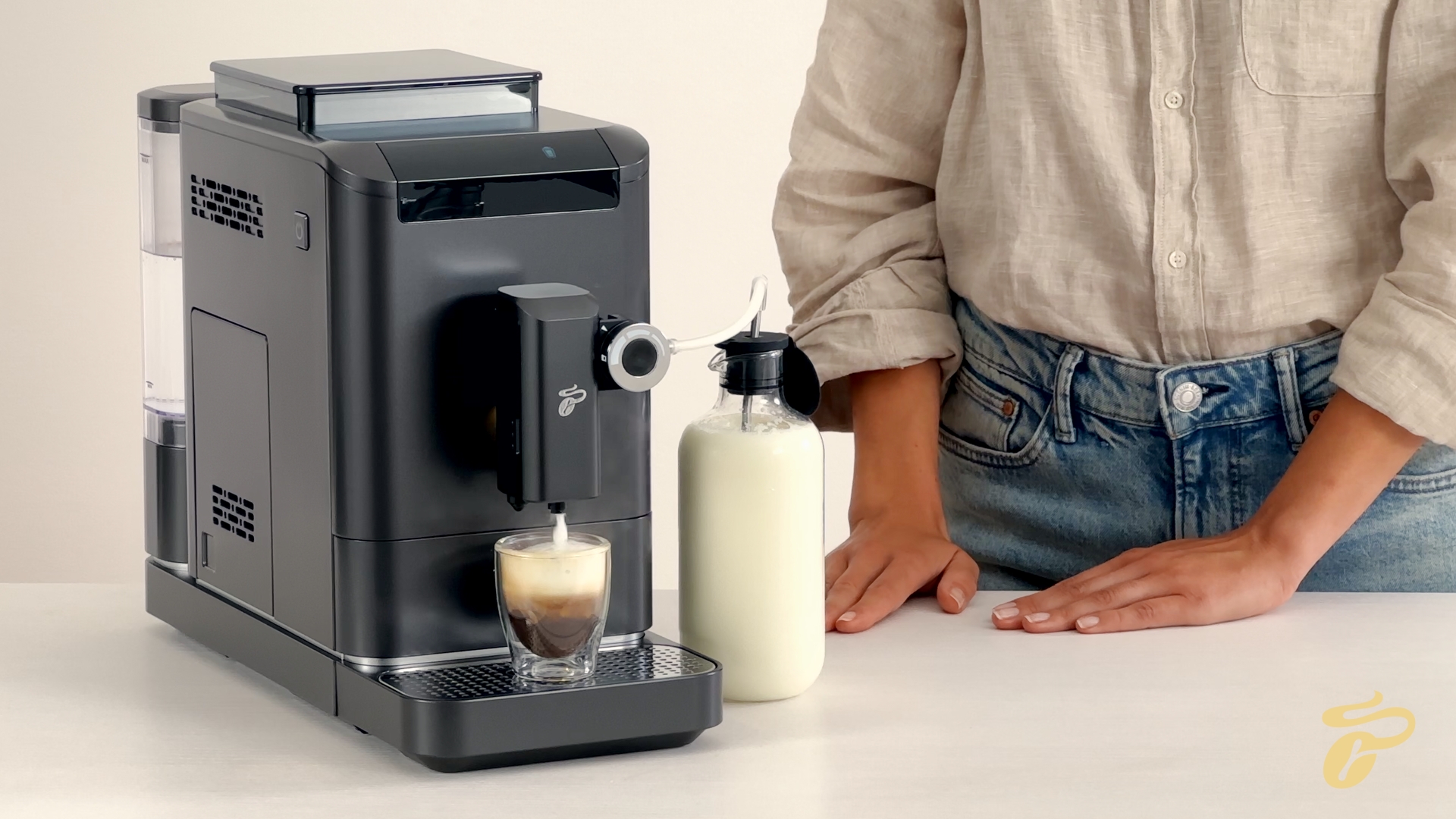 Videoanleitung zur Zubereitung von Milchspezialitäten