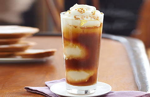 Cocktail au café et sa glace de noix