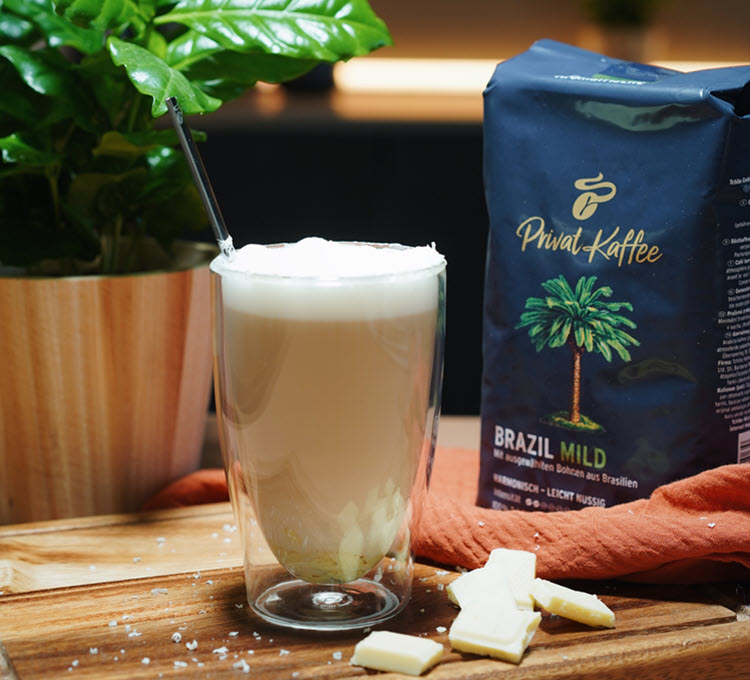 White Chocolate-Nuts-Latte