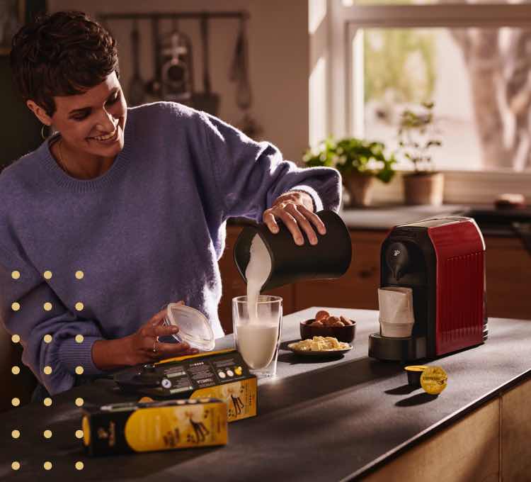 Die Cafissimo easy in Rot