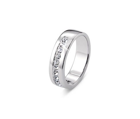 Ring silberfarben, verziert mit Swarovski® Kristallen