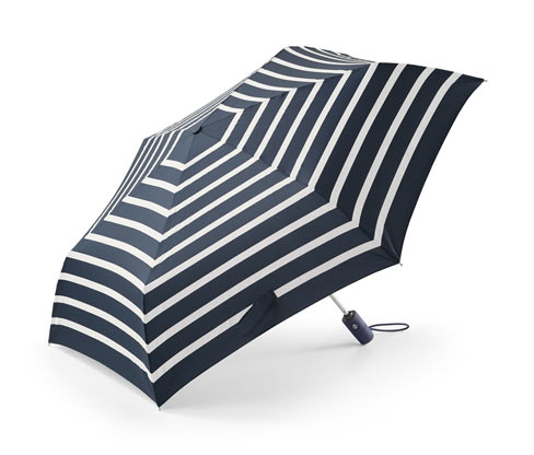 Parasol w paski zmieniający kolor podczas deszczu
