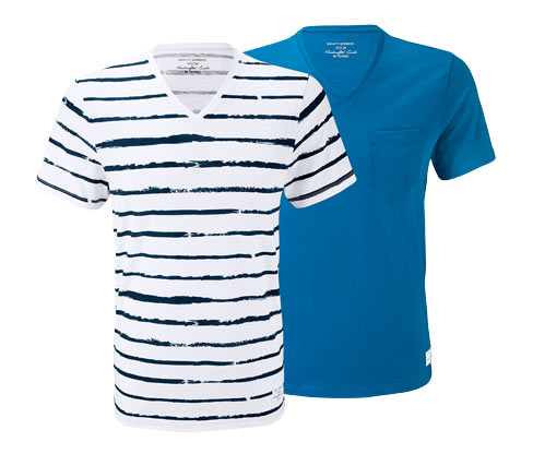 2 T-Shirts