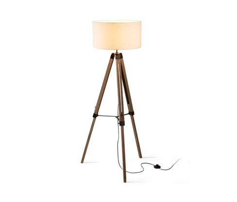 Stojaca lampa so statívom