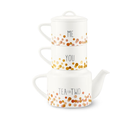 Théière avec deux tasses