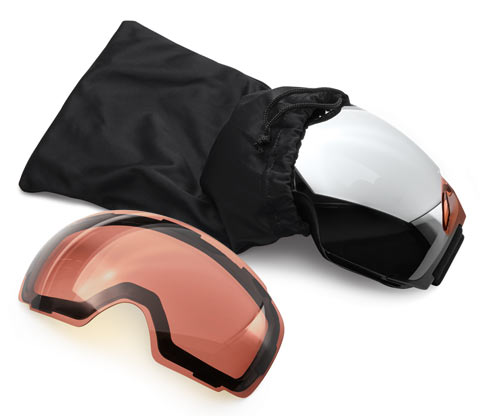Skibrille mit magnetischen Wechselscheiben